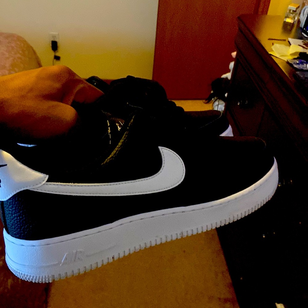 Black and white Air Force 1